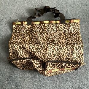 New without tags LeSortsac foldable bag.  15x15